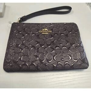 Coach Signature Debossed Patent Leather Corner Zip Wristlet F58034 - Oxblood